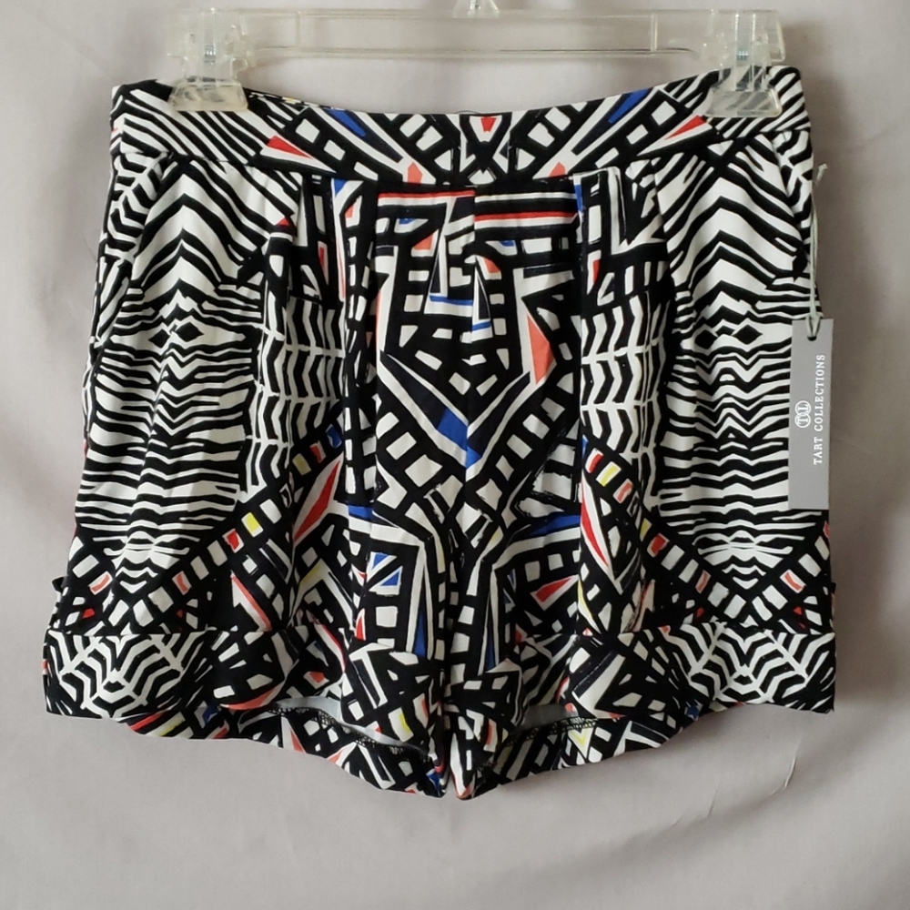 NEW Tart Short
